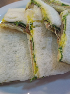 Una foto de Sándwich de miga casero