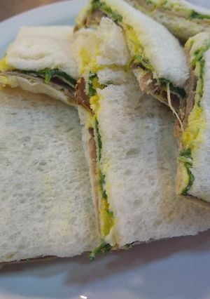 Una foto de Sándwich de miga casero