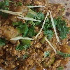 A picture of Aloo Chicken keema.
