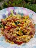 แหนมผัดไข่