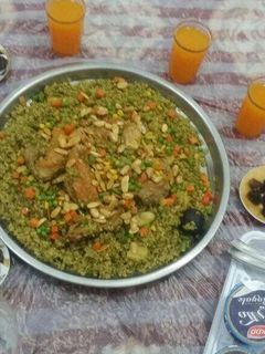 صورة لوصفة مقلوبة فريكه بالدجاج