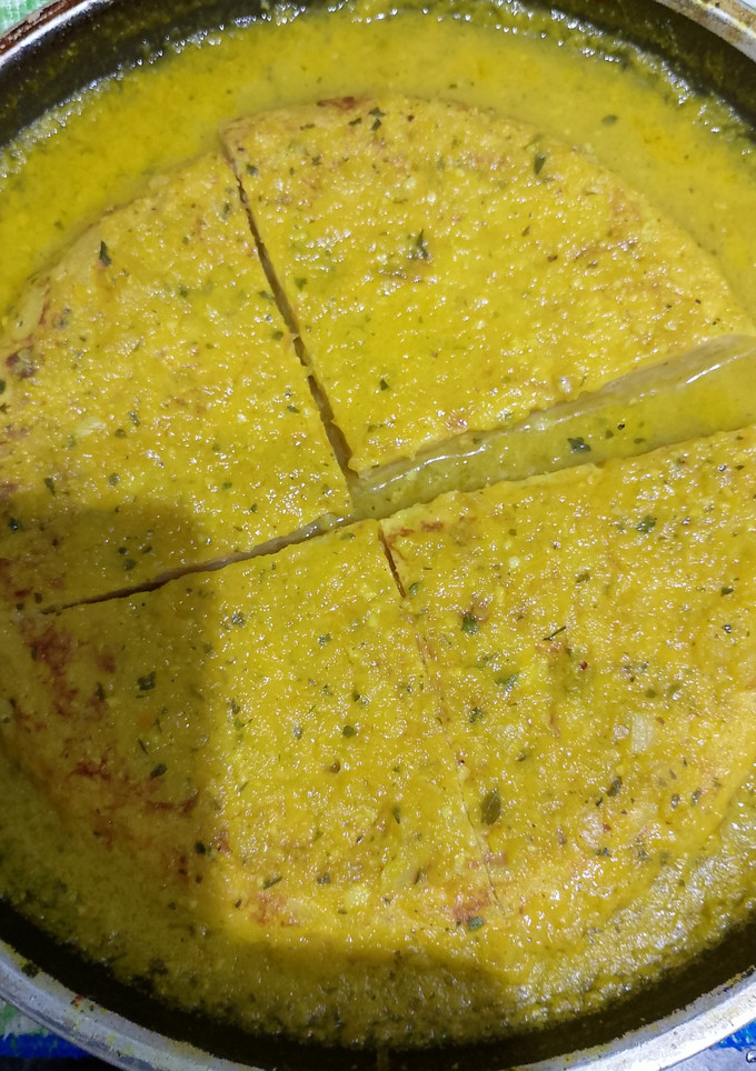 Una foto de Tortilla de patata guisada fácil