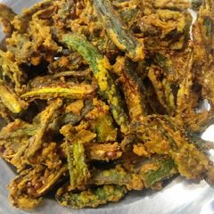 A picture of Besan wali kurkuri bhindi.