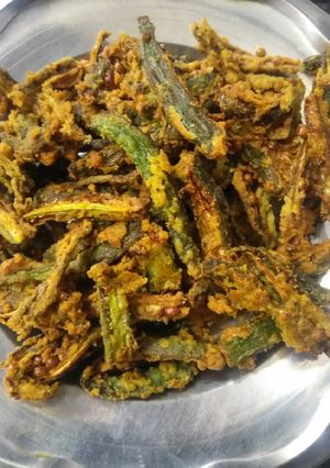 A picture of Besan wali kurkuri bhindi.
