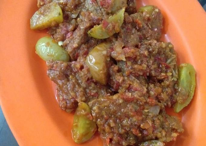 Balado Daging Sapi Tomat Hijau Extra Pedas