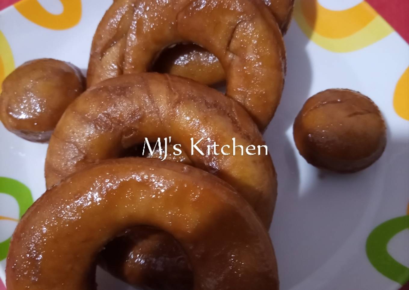 Chocolate caramel doughnuts