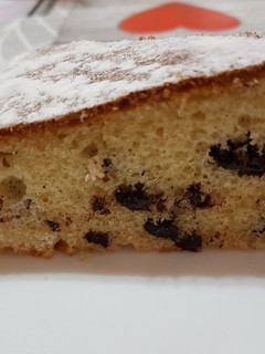 Una foto de Bizcocho fácil con pepitas de chocolate