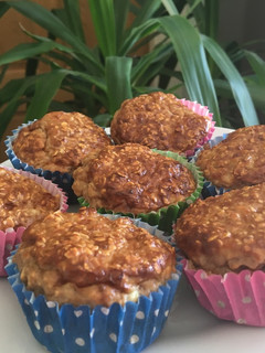 Túrós-zabos muffin recept fotója