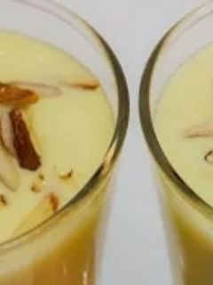 बादाम मिल्क शेक(Badam Milk Shake Recipe In Hindi) रेसिपी मुख्य फोटो