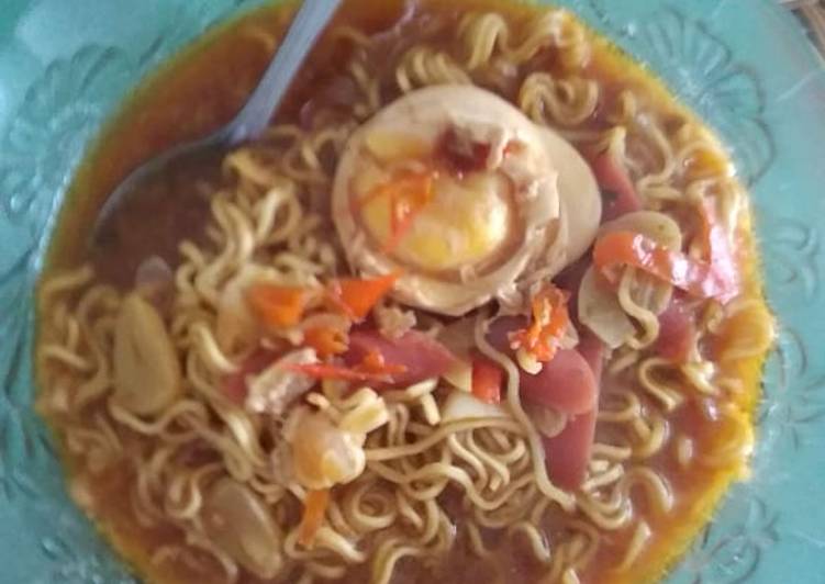 Indomie kuah nyemek