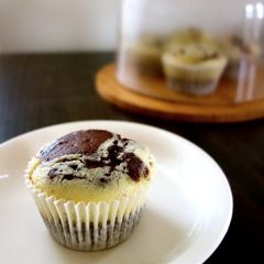 A picture of Chocolate Cheese Muffins.