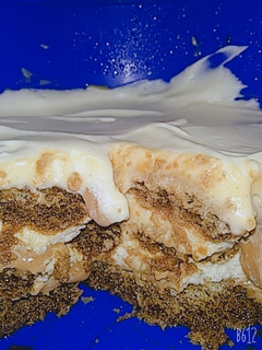 Una foto de Postre fácil de café y vainillas 👌