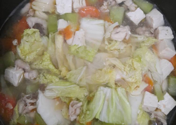 Langkah Mudah untuk Menyiapkan Sup ayam tahu diet yang Lezat