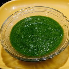 A picture of Spinach Green chutney for sandwich or any chaat.
