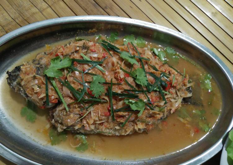 Ikan ala saus thai
