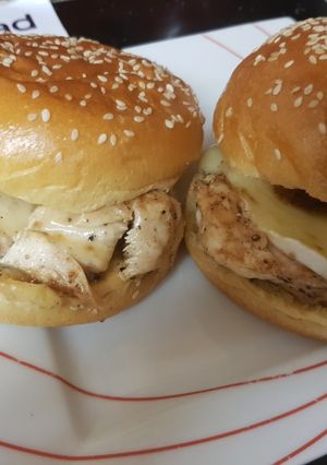 A picture of My Cracked Black Pepper and Brie Cheesey Chicken. 💜.