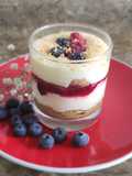 Tiramisú de frutos del bosque