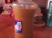 Una foto de licor dulce de leche