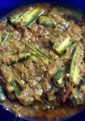 A picture of Dahi bhindi.