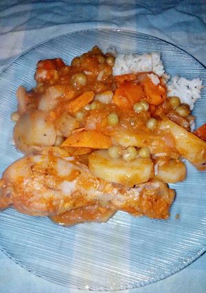 Una foto de Stofado de pollo (para 4 personas)