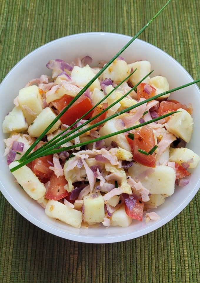 Una foto de Ensalada de papas diferente