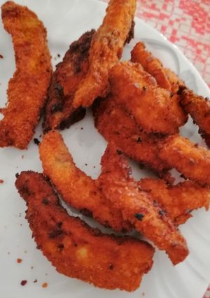 A picture of Fried chicken fingers 🍗.