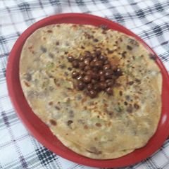 A picture of Kale Chane ka Paratha.