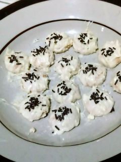Foto resep 24. Eggdrops White Chocolate Cookies #BikinRamadanBerkesan
