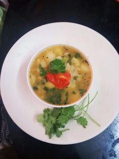 সাদা আলুর ঝোল(sada aour jhol recipe in Bengali) রেসিপির প্রধান ছবি