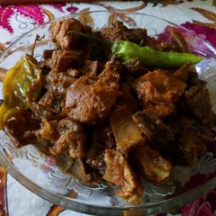 A picture of Karaily chicken.