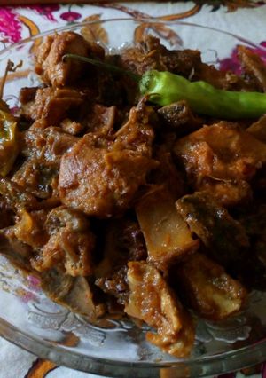 A picture of Karaily chicken.