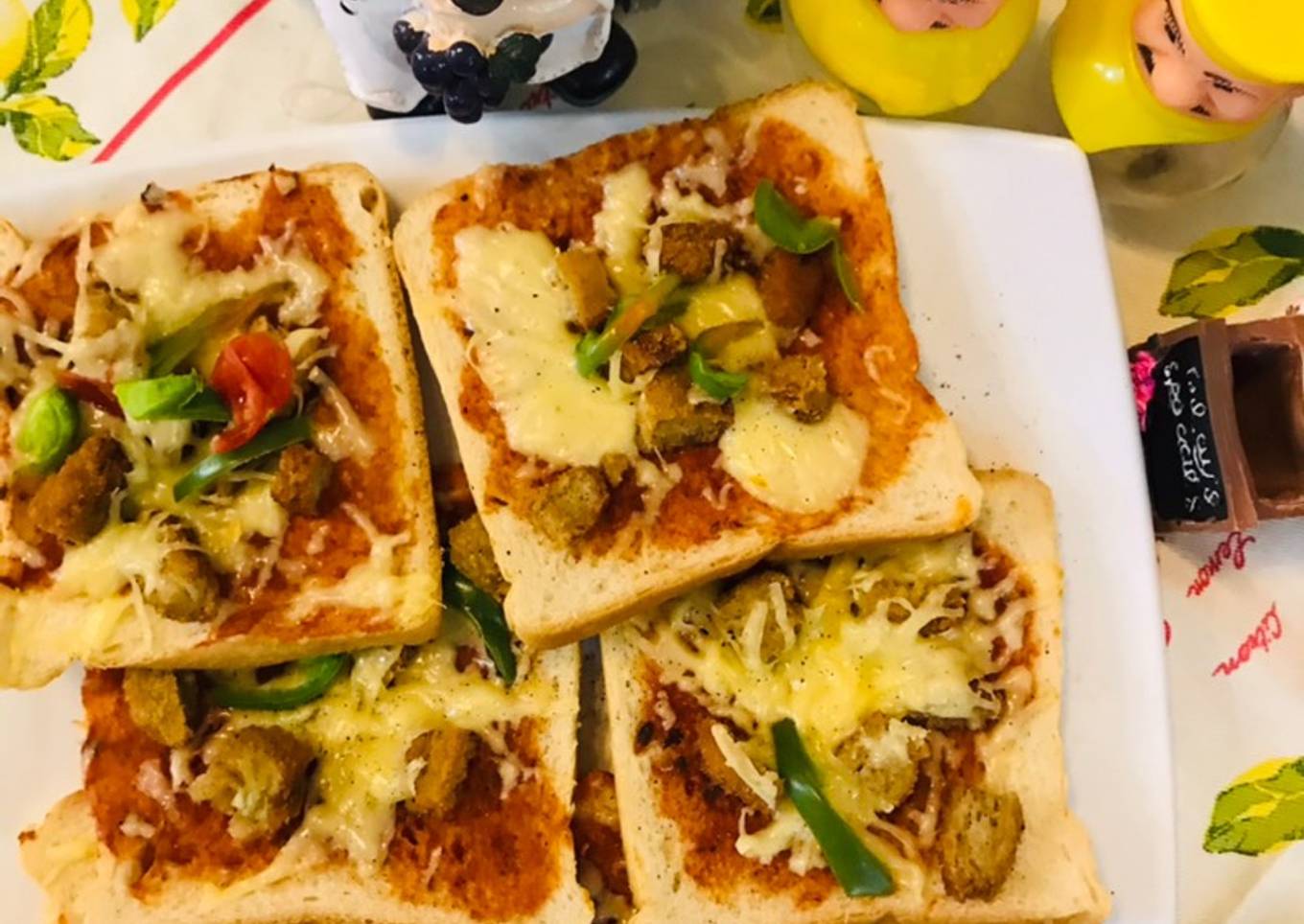 Bread Pizza