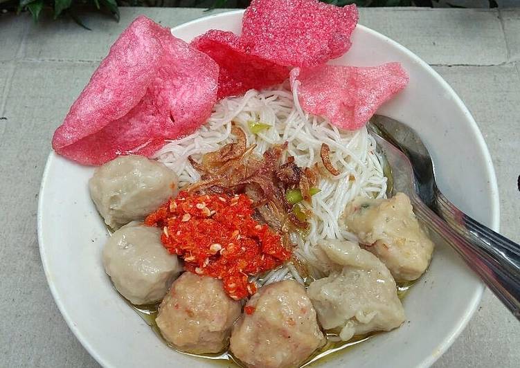 Bagaimana Membuat Mie Bakso, Menggugah Selera