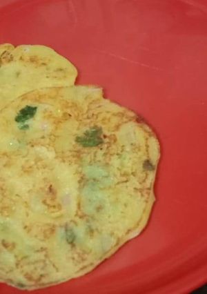 A picture of Suji besan chila.