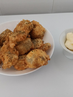 Una foto de Fritos de merluza
