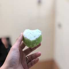 A picture of Putu ayu.