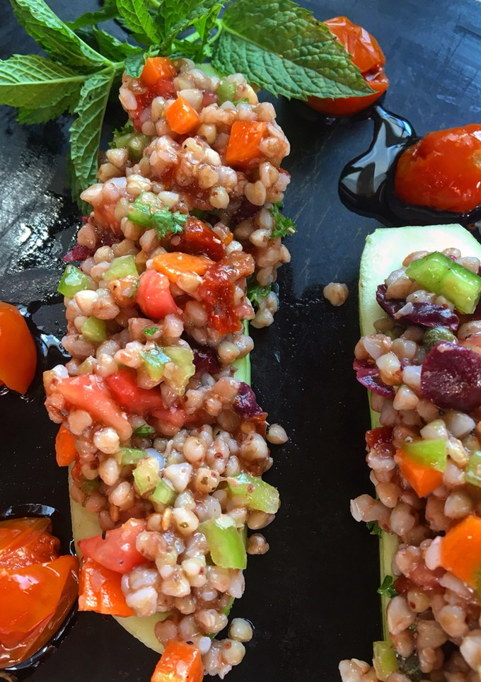 Una foto de Pepinos rellenos