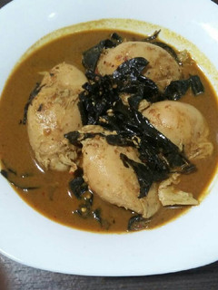 Foto resep Gulai telur ceplok daun lelem