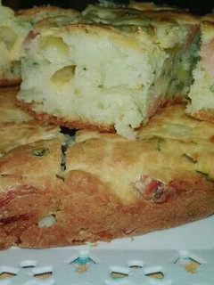 Una foto de Torta de cebolla y queso
