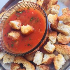 A picture of Tomato soup.