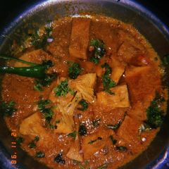 A picture of Kathal masala.