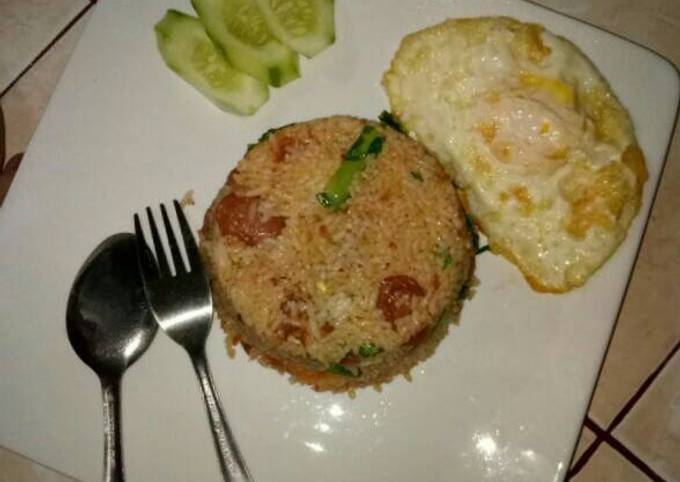 Resep Nasi Goreng Sosis Simple Oleh Muu Kitchen Cookpad