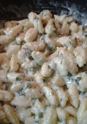 Una foto de Ñoquis caseros a la crema de verdeo