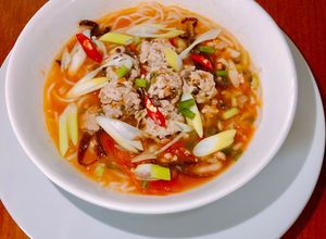 Hình của món Bún mộc cà chua 🍅.