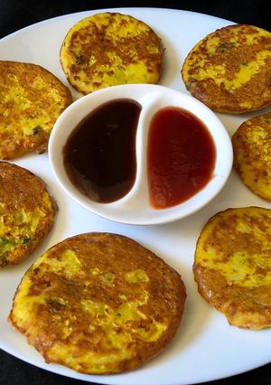A picture of Mini pancakes from leftover rice.