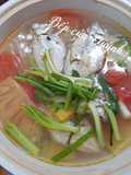 Canh cá nấu thơm cà