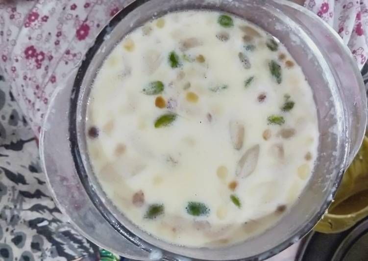 Recipe of Award-winning Homemade sheer khurma