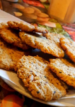 Una foto de Galletas de avena, miel y nueces🍪