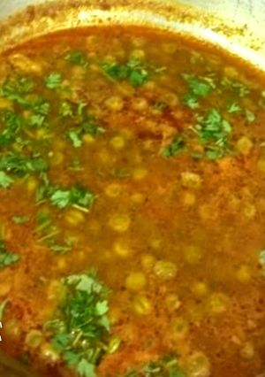 A picture of Matar Ka jhol.