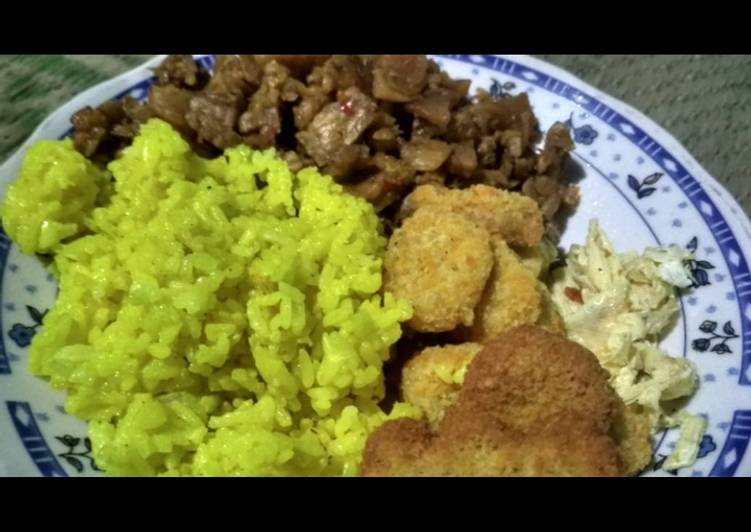 Nasi Kuning smart cooker vienta